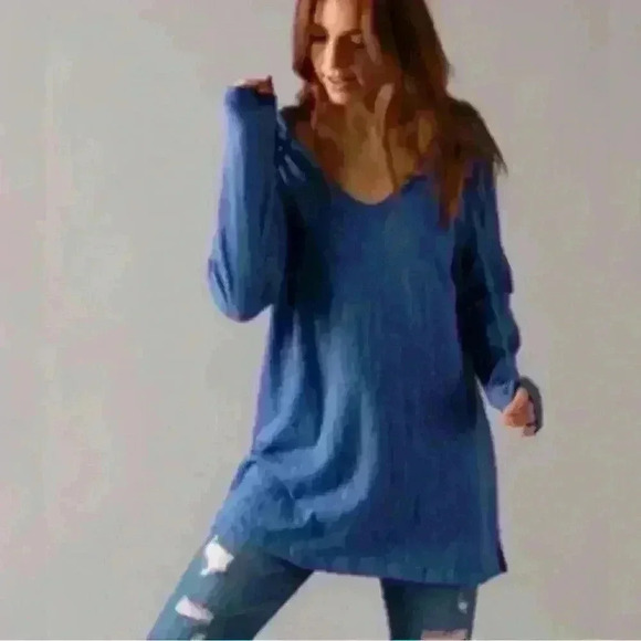 Agnes and Dora oversized Blue lightweight Hoodie - Picture 3 of 4